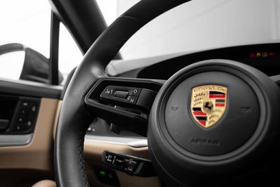 Porsche Cayenne Coupe E-Hybrid