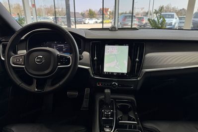 Volvo V90 T8 AWD Plug-In Hybrid R-Design aut