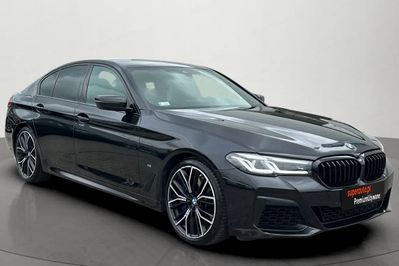BMW Seria 5 M550i xDrive