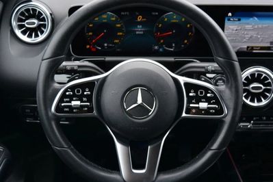 Mercedes GLA 200 AMG Line