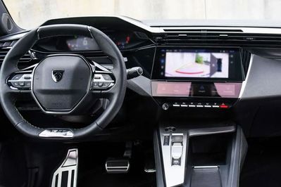 Peugeot 408 GT Exclusive S&S 1.2 mHEV  e-DSC6