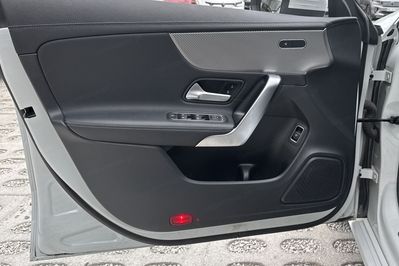 Mercedes CLA 200