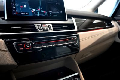 BMW Seria 2 Active Tourer 220i Luxury Line