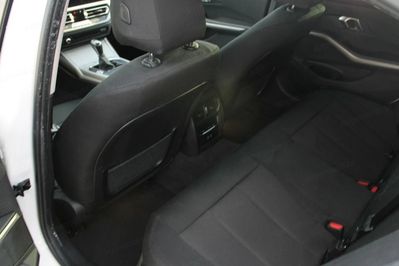 BMW Seria 3 318i