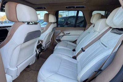 Land Rover Range Rover D350 LWB SV