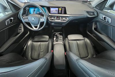 BMW Seria 2 220i Luxury Line aut