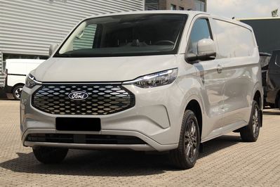 Ford Transit Custom 340 L2H1 Limited Elektryczny A1