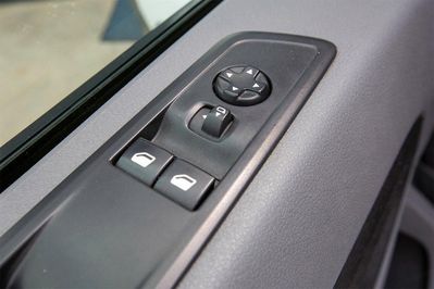 Peugeot Expert L2H1 AT
