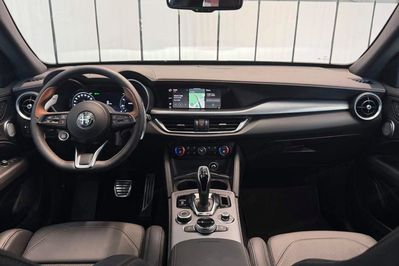 Alfa Romeo Stelvio 2.0 Turbo Intensa Q4