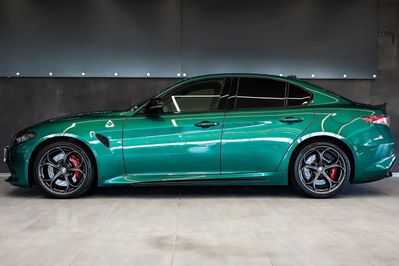 Alfa Romeo Giulia Bi Turbo V6 Quadrifoglio