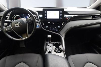Toyota Camry 2.5 Hybrid Comfort Cvt