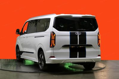 Ford Tourneo Custom 320 L2H1 Sport A8