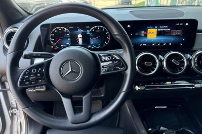 Mercedes GLB 200