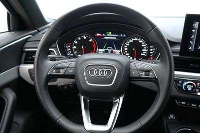 Audi A4 45 TFSI mHEV quattro S tronic