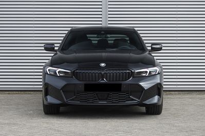 BMW Seria 3 330i xDrive M Sport