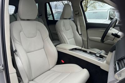Volvo XC90 T8 AWD Plug-In Hybrid Ultra Dark 7OS