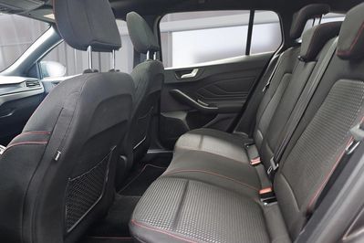 Ford Focus EcoBoost mHEV ST-Line X