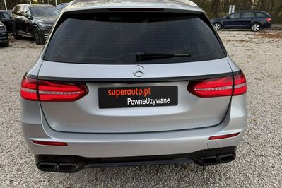 Mercedes E Klasa 400 4-Matic 9G-TRONIC