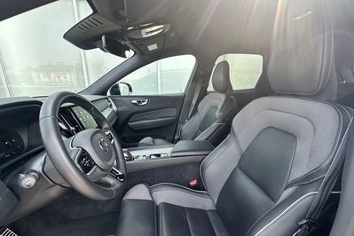 Volvo XC60 B4 B R-Design aut