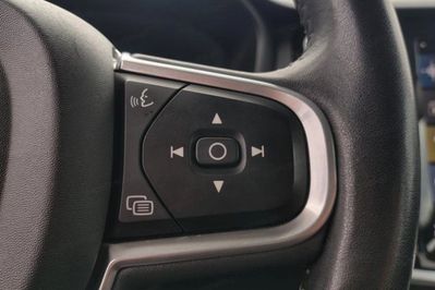 Volvo V60 B4 D Momentum Pro