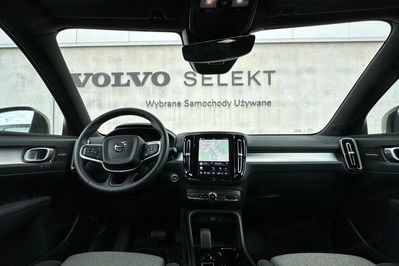 Volvo XC40 B3 Plus Dark