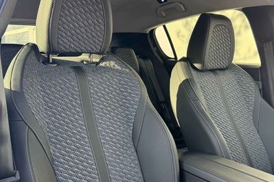 Peugeot 308 Allure 1.2 mHEV e-DCS6