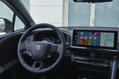 Toyota C-HR 2.0 PHEV Dynamic Force Tokyo Edition