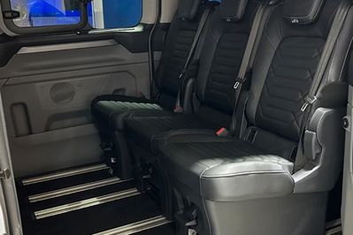 Ford Tourneo Custom L2H1 Titanium 320 A8 AWD