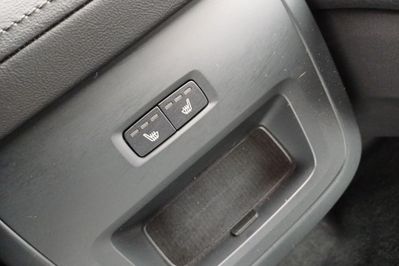 Volvo XC60 B5 B AWD Plus Dark