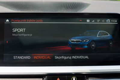 BMW Seria 3 320d xDrive Luxury Line