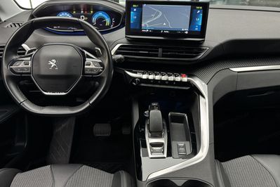 Peugeot 3008 PureTech Hybrid Allure S&S EAT8