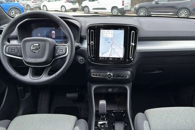 Volvo XC40 B3 Plus Dark aut