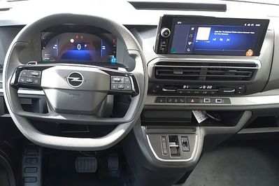 Opel Zafira Life Extra Long L2H1 Business AT8