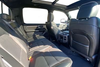 Ram 1500 Laramie Sport Crew 4x4