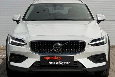 Volvo V60 Cross County Plus B5 B AWD