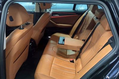 BMW Seria 5 530e Luxury Line sport-aut