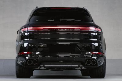 Porsche Cayenne Black Edition
