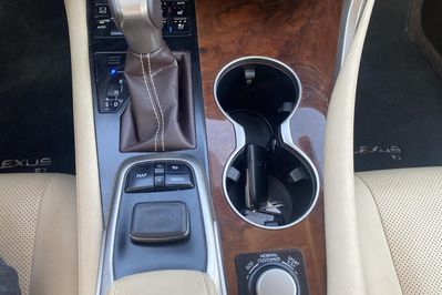 Lexus RX 450h Omotenashi