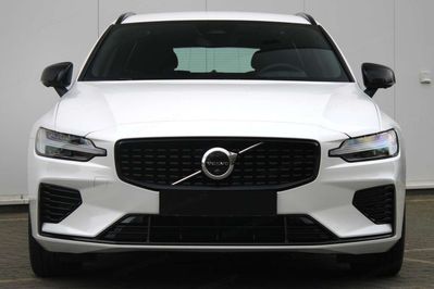 Volvo V60 T6 AWD Plug-In Hybrid Plus Dark