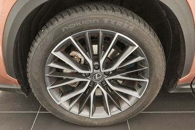 Lexus NX 350h Omotenashi 2.5 Hybrid AWD