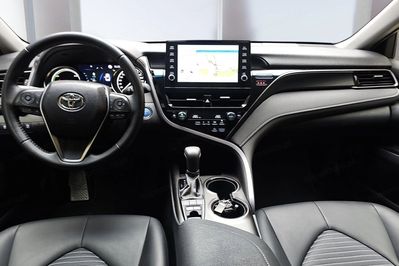 Toyota Camry 2.5 Hybrid Prestige