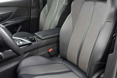 Peugeot 3008 1.5 BlueHDi Allure Pack S&S EAT8