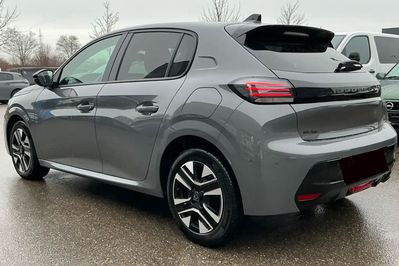 Peugeot 208 Allure e-DCS6  1.2 mHEV