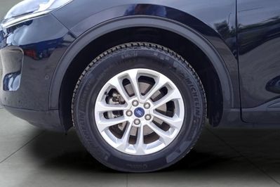Ford Kuga 2.5 Fhev Fwd Titanium Ecvt