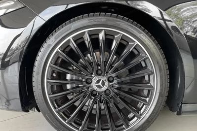 Mercedes Klasa A 220 4-Matic AMG Line