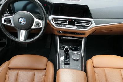 BMW Seria 3 320e Luxury Line