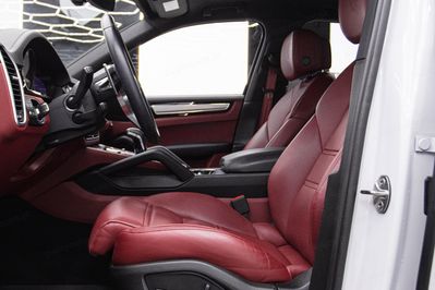 Porsche Cayenne Platinum Edition