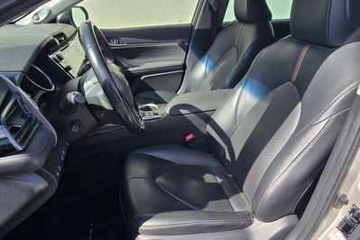 Toyota Camry 2.5 Hybrid Executive Cvt