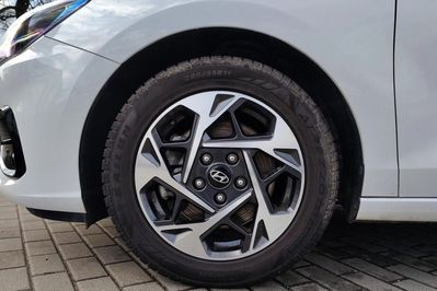 Hyundai i30 1.5 T-GDI 48V Smart DCT