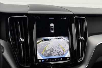 Volvo XC60 B4 B Plus Dark